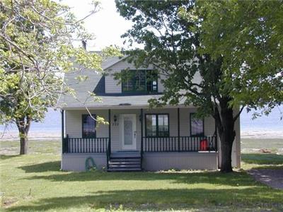 River front Cottage, Ile d'Orleans, Quebec city (725-La Chtelaine)