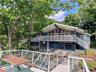 Spacious Three Bird Cottage On Beautiful Kapikog Lake. Kids Playground, Outdoor Shower, Sundeck.