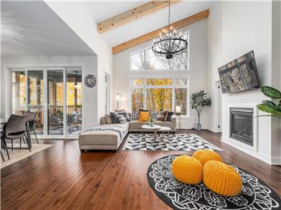 2200sqf 4BED close to Hidden Valley Ski Resort in Huntsville, Muskoka