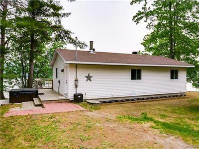 Bungalow cottage on the Lake
