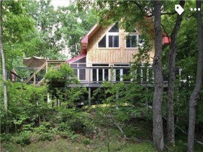 Beautiful Cottage on Bob's Lake