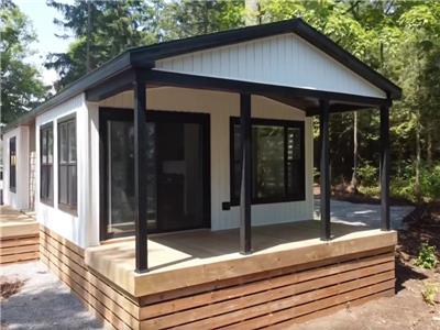 Just Listed: The Beach House ? Luxury Waterview Cottage at Bobcaygeon Shores!