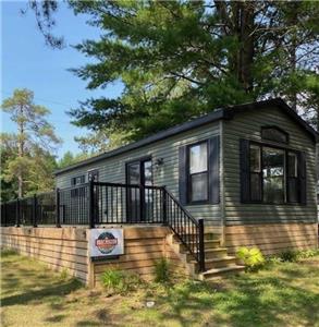 Lake Life Bliss Awaits at Bobcaygeon Shores Cottage Resort