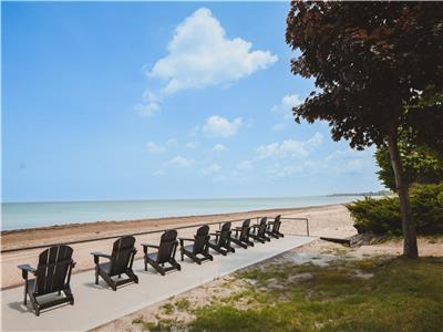 The Lazy Day - 3 Full cottages - Lakefront Sleeping 22 people