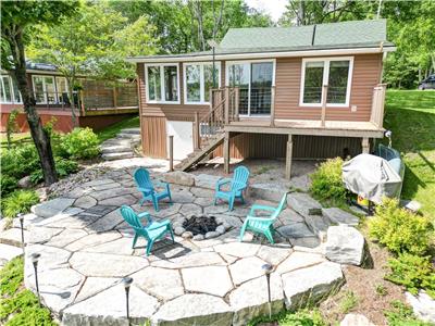 Waterfront 3-Bedroom Cottage with Hot Tub, Fire Pit,Kayaks