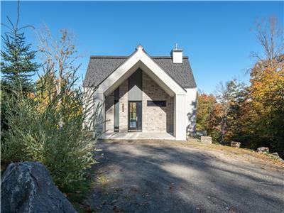 NOUVEAU! Chalet Arendelle| 5 Chambres | Hot tub \ Tremblant Living