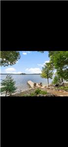 Dreamy Lakefront Cottage
