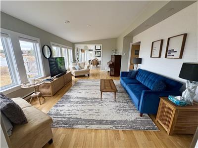 Jennys Retreat-Oceanfront-Hot Tub- Surf Side