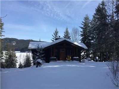 Dick-Meadows Cottage on Canim Lake