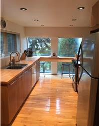 Hillside Hideaway - Panoramic Lakeview