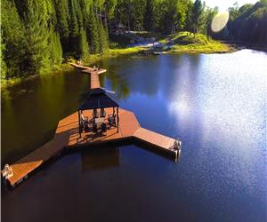 Footprints Resort - Rooms - Cabins - Camping - Lake - hot tub - Adults only - Couples - romantic