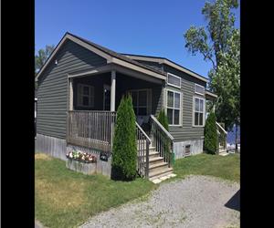 WATERFRONT, Premium cottage @ Bellemere Resort, Rice Lake, Golf, Wi-fi, Bonfire, Laundry,Fitness