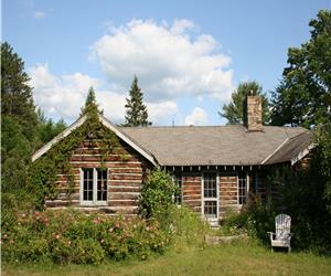 PRIVATE Larson Lake Thousand Acre Estate.