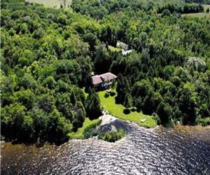 Private Beautiful 4 Bdm Cottage on Over 2 Acres of Pigeon Lake Waterfront! Only 1.5 hours from GTA!