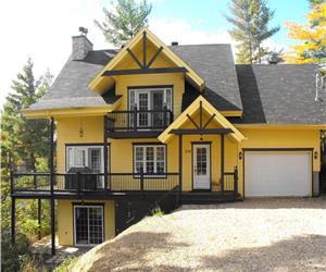 L'ENCHANTEUR WATERFRONT, BEAUTIFUL SUNSET ON THE WATER,LUXURY COTTAGE 3 SUITES WITH PRIVATE BATHROOM