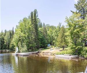 Still Bay Cottage - Private 11Br Waterfront Resort Perfect for Large Groups. Water Trampoline