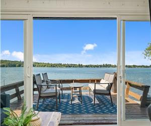 Peaceful Peninsula... Private Waterfront Oasis in Prince Edward County!
