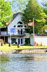 Timber Frame Cottage on Georgian Bay (Vicotria Harbour)