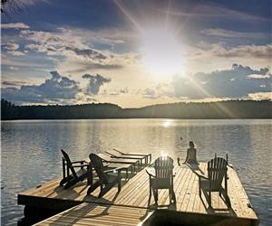 Luxury Year Round Lakehouse. New Pricing! High-end renovation 2023!  Book now Spring/Summer!