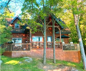 Last Minute Availability! Charming Family Friendly Cottage on Pristine Big Gull Lake