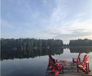 King's Landing: Beautiful Muskoka Classic on Lake of Bays