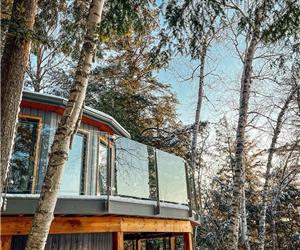 Kennisis Lake Lookout Cottage + Sauna (HALIBURTON - 4 Season)