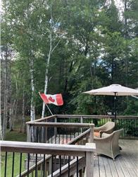 Book before March 31 2023 and get $200 off charming cottage on gorgeous lakefront in Bracebridge