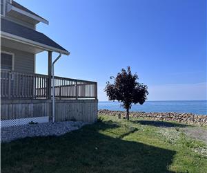 Serene cottage on the shores of Lake Erie. Booking for Summer 2023.