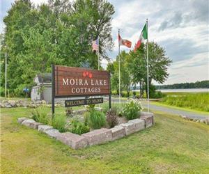 *** Moira Lake Cottages - FOUR WATERFRONT COTTAGES WITH ENTIRE RESORT EXCLUSIVE TO YOUR GROUP ***