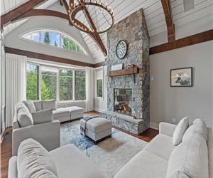 Muskoka Cottage Retreat, Hidden Valley, Algonquin-Luxury New Build Muskoka Cottage 6 bedroom