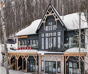 Luxury, Private, Waterfront, Spacious Lakeside Retreat NEW BUILD 2022