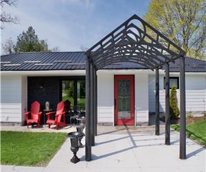 Summer Sale: Elliott's Anchor... Lakefront Luxury! No Cleaning Fees or Service Charges!