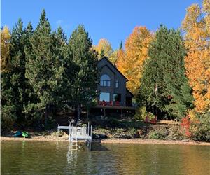 Aylen Lake Cottage (4 season) - Algonquin Area