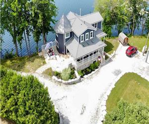 Waterfront Cottage w Sauna on Sharbot Lake