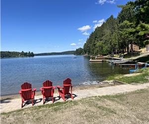 Fairbank Lake Cottages - Apartment Suite