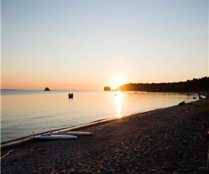 Beautiful Sandy Beach 1.5 hour from Toronto