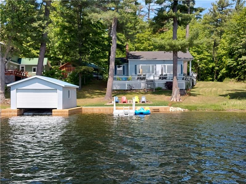 Charleston Lake Cottage Charleston Lake Cottage Rental GL10082 CottagesInCanada