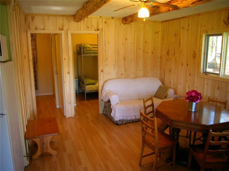 Log Cabins and Cottages at Covered Killaloe Cottage Rental PL10210