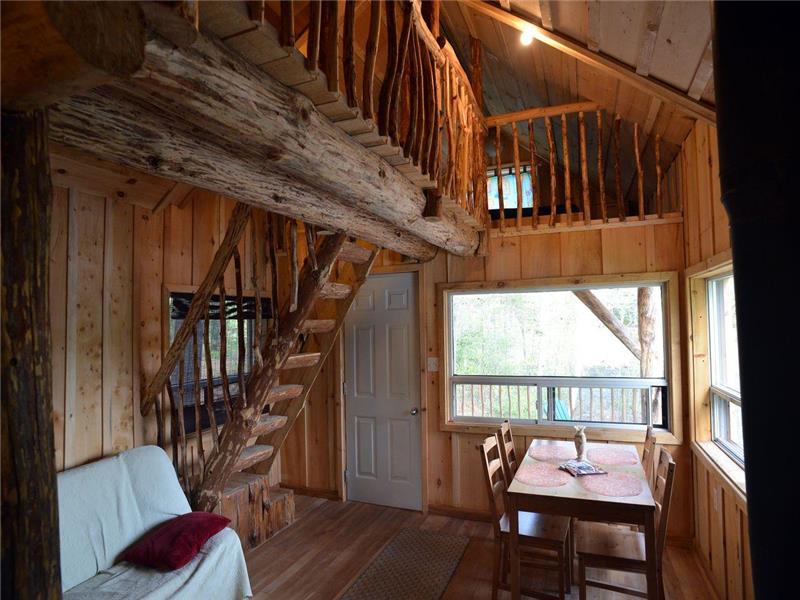 Log Cabins and Cottages at Covered Killaloe Cottage Rental PL10210