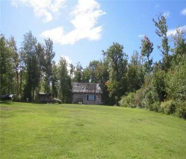 Covey Hill Log Cabin Hemmingford Cottage Rental GL10211