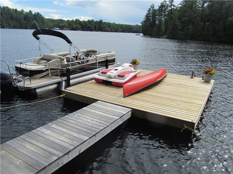 Cottage on the Point on Crystal Bobcaygeon Cottage Rental PL10245