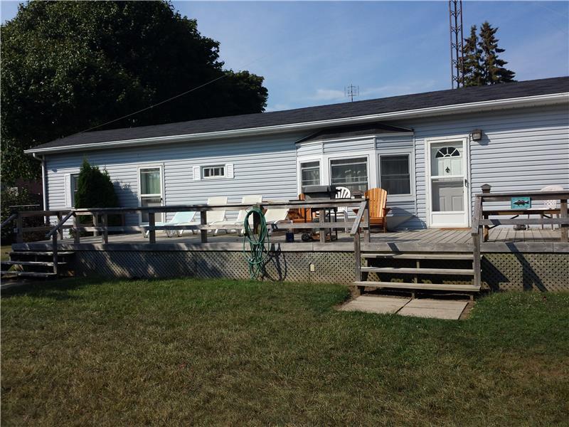 Greg's Getaway Erieau Cottage Rental GL10371 CottagesInCanada
