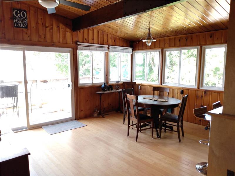 Fenelon Retreat (Cameron Lake Fenelon Falls Cottage Rental DI10410 CottagesInCanada