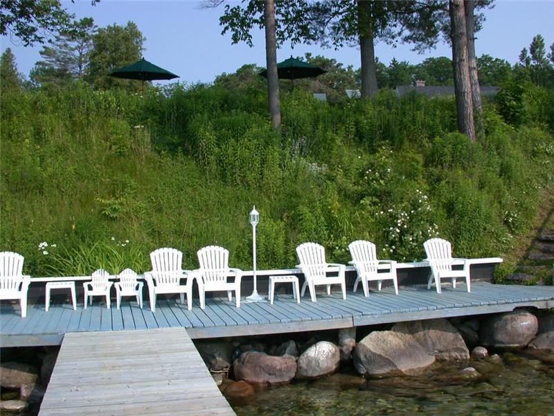Glen Warren, Shanty Bay, Lake Shanty Bay Cottage Rental DI10469 CottagesInCanada