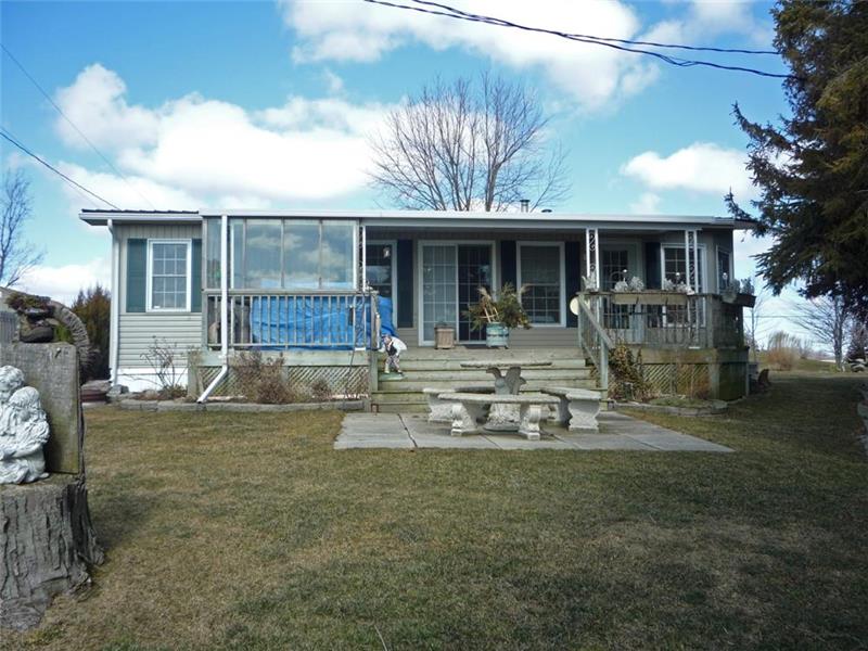 Maple Court Cottages on the Lake Port Dover Cottage Rental GL10799