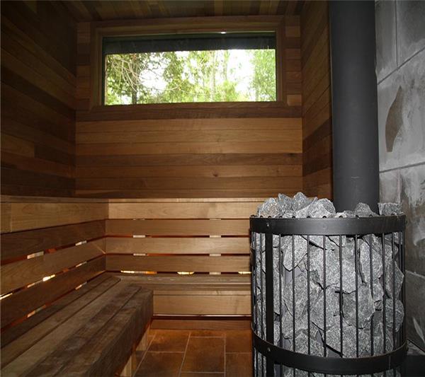 Serenity Cottage Jetski, Hot Tub, Collingwood Cottage Rental DI