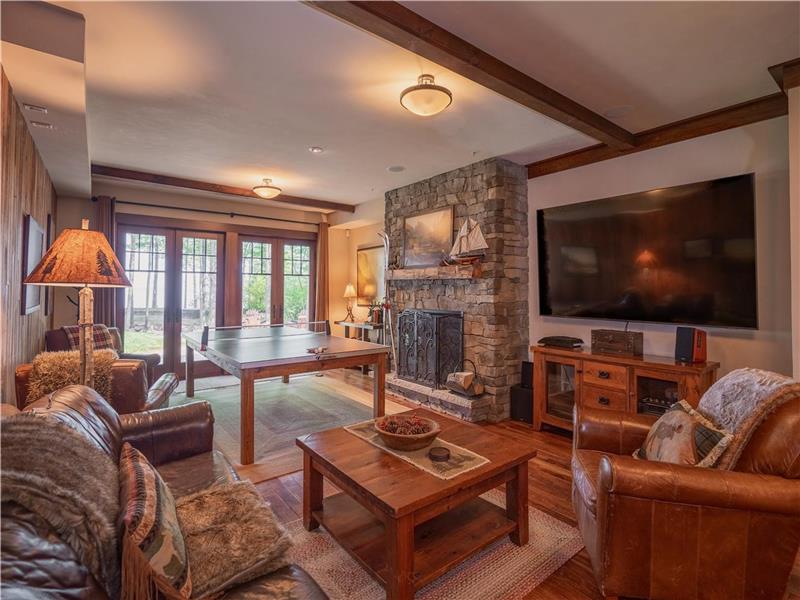 Serenity Cottage Jetski, Hot Tub, Collingwood Cottage Rental DI