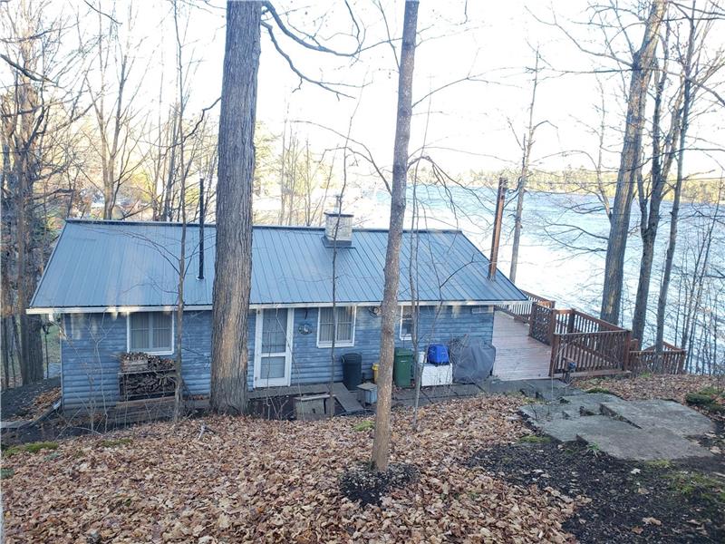 Lakeside Retreat Smiths Falls Cottage Rental GL10871