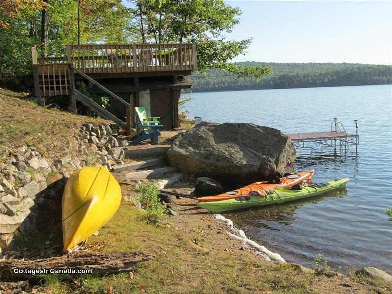 Log Cottage on Kaminiskeg Barrys Bay Cottage Rental GL10976 CottagesInCanada