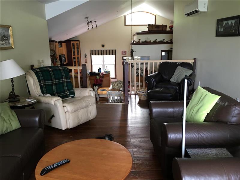 Fall rental special. Lower Beverley Lyndhurst Cottage Rental GL